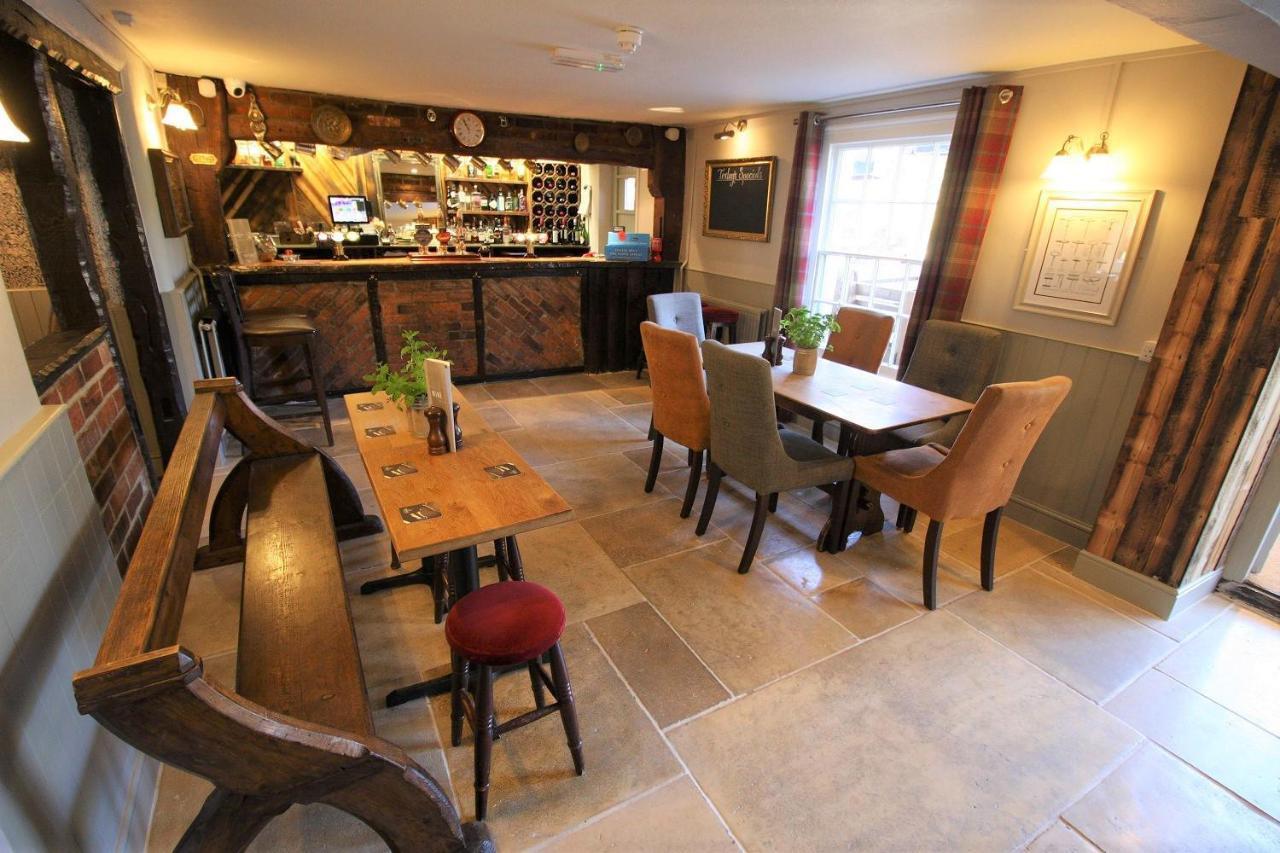 The Carpenters Arms Inn 3*